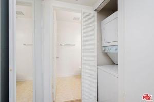 featured image of 5565 Canoga Avenue