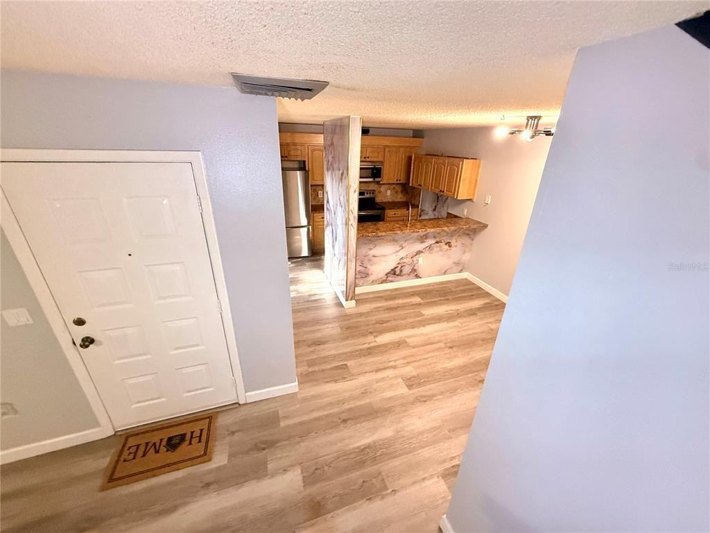 2727 14th Ct #2727 - Photo 3 of 42