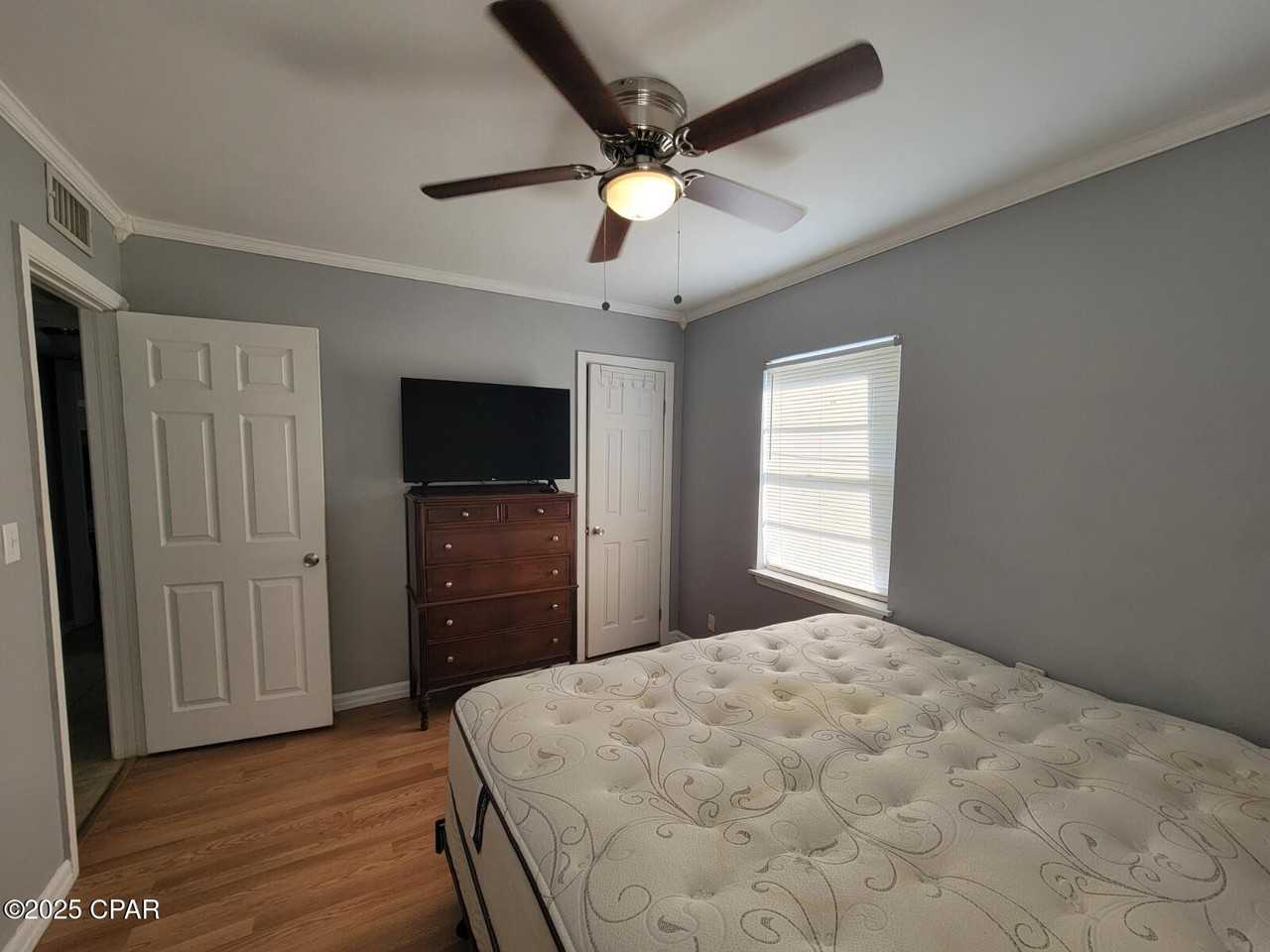 1405 West 13th Street #1405 - Photo 3 of 17