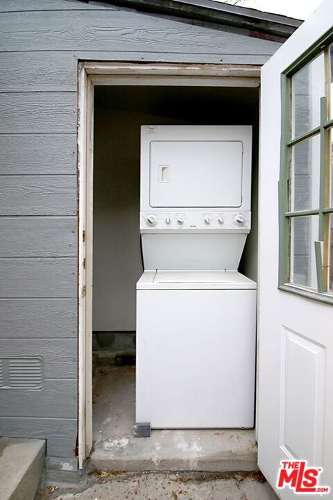 9717 Tujunga Canyon Boulevard #9717 - Photo 3 of 29