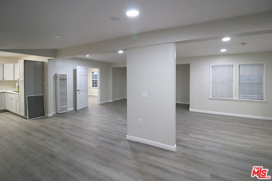 9717 Tujunga Canyon Boulevard #9717 - Photo 6 of 29