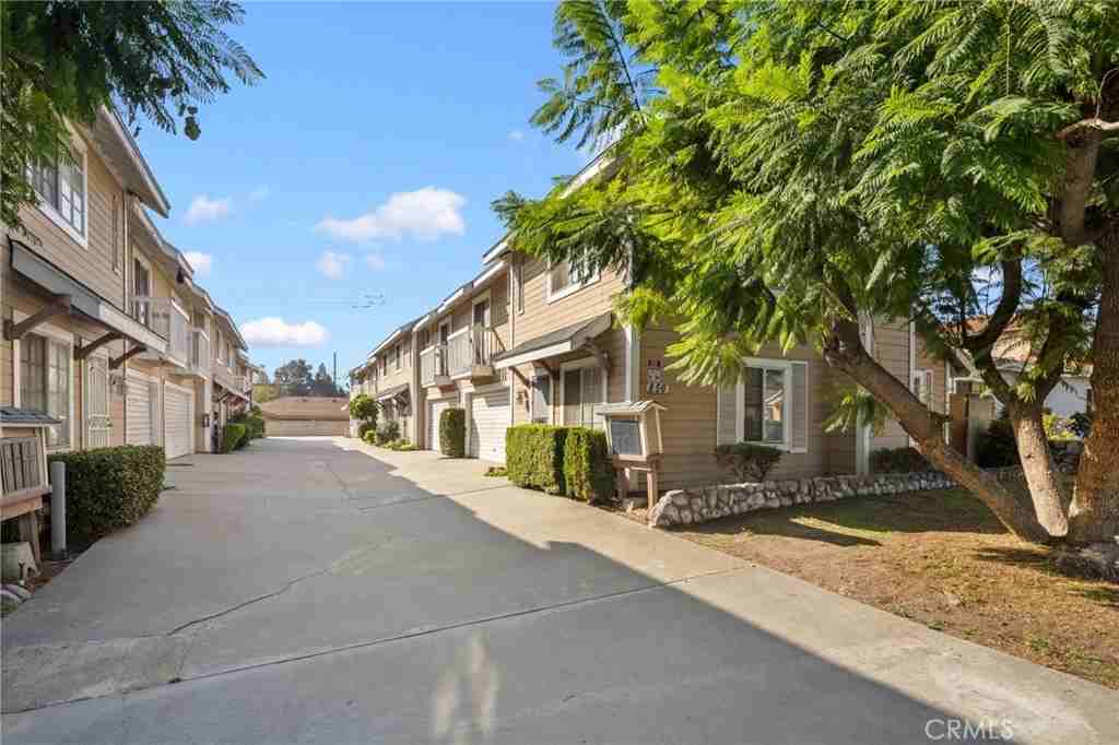 856 W Olive Ave #856C - Photo 4 of 37