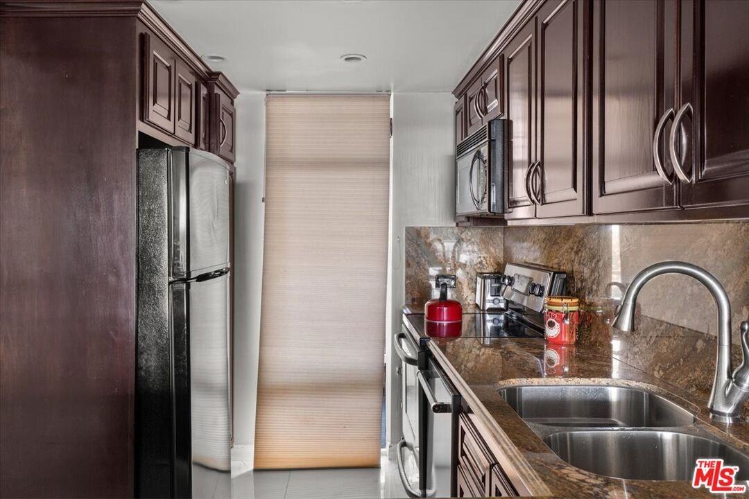 4267 Marina City Drive