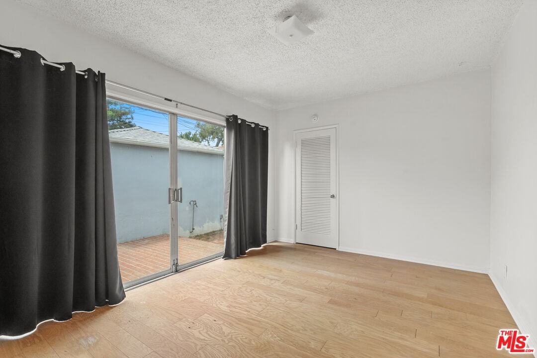 11813 Gateway Blvd #11813 - Photo 2 of 17