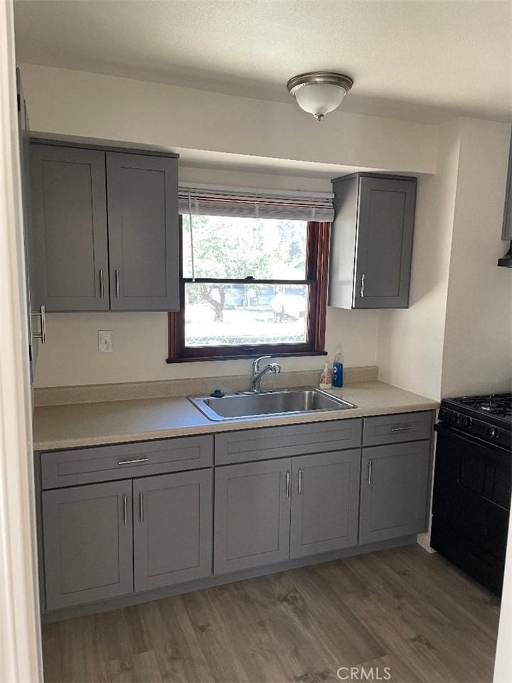 23689 Manzanita Dr #23689-3 - Photo 4 of 5