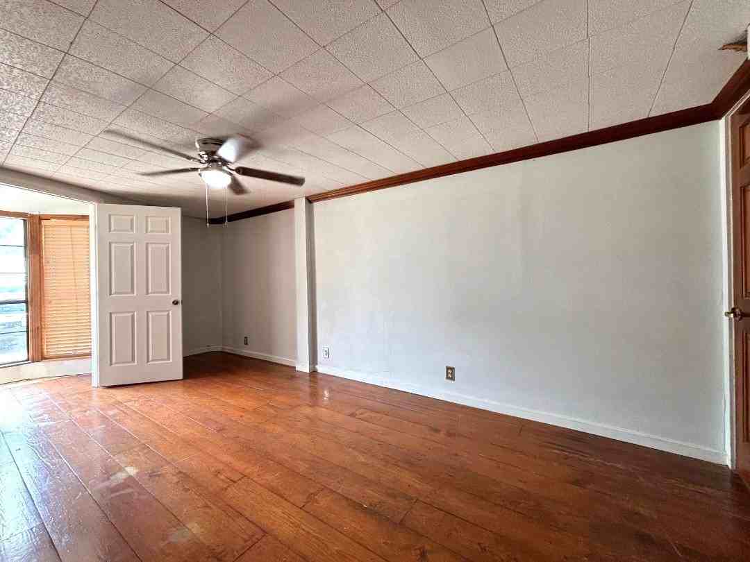 406 Bowie St #406 - Photo 4 of 11