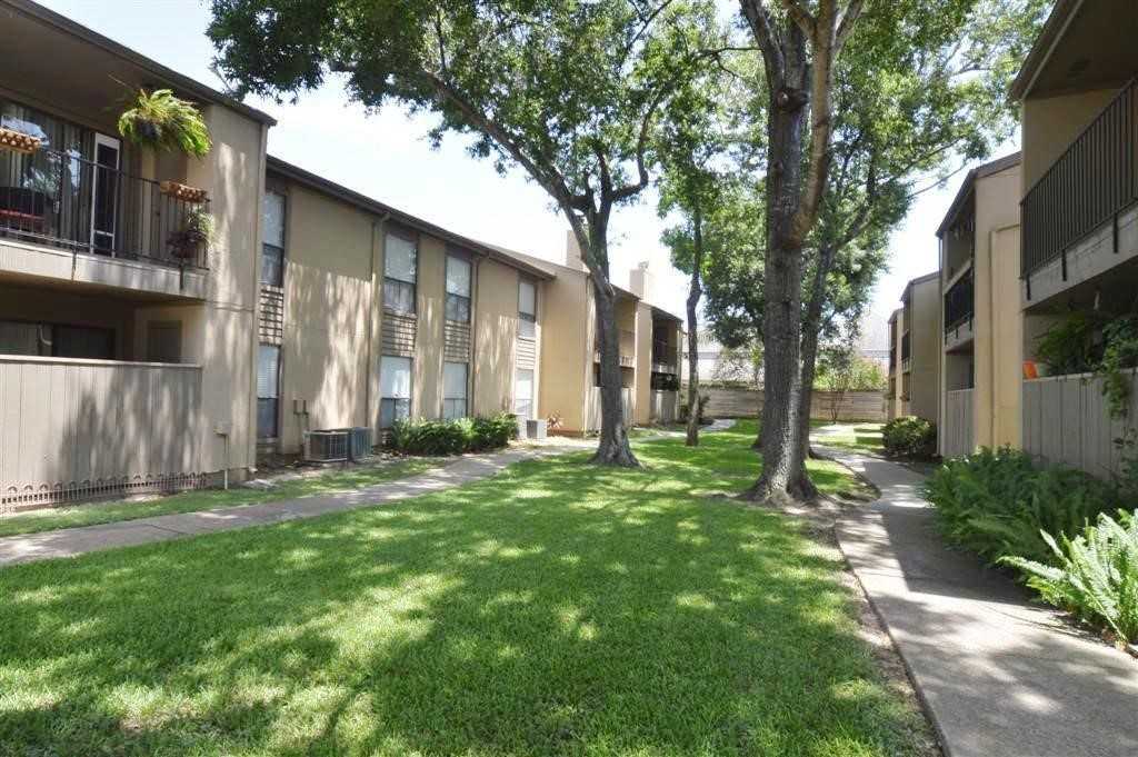 3300 Pebblebrook Drive