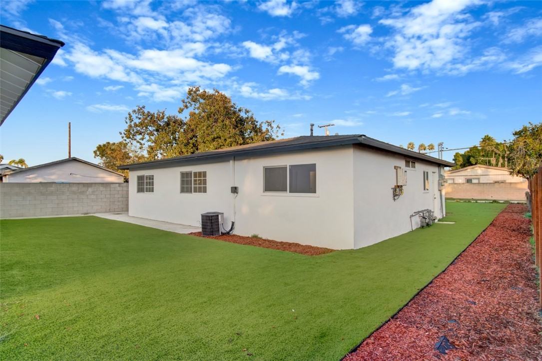 5522 Silver Drive #5522 - Photo 6 of 20