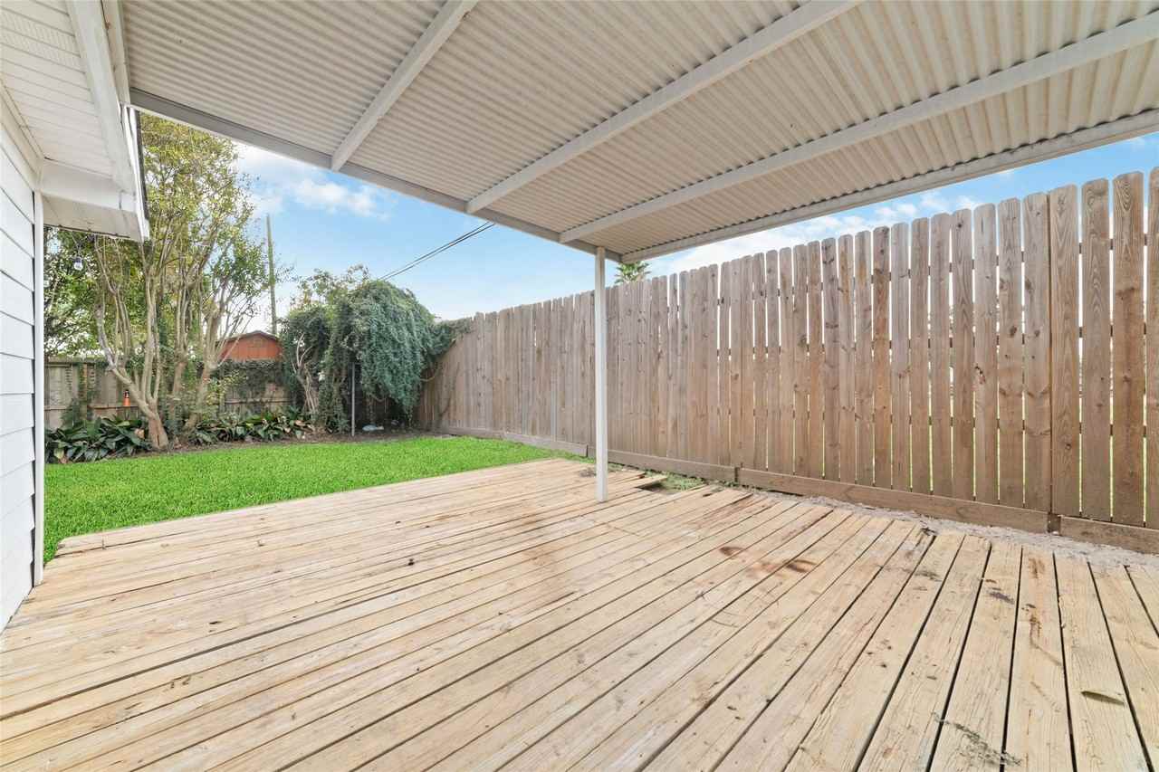 3815 April Ln #3815 - Photo 4 of 33