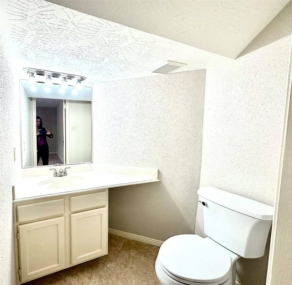 15 Outervale Place #15 - Photo 4 of 26