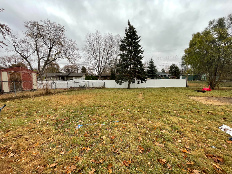 8471 Hilo Ln S - Photo 3 of 21