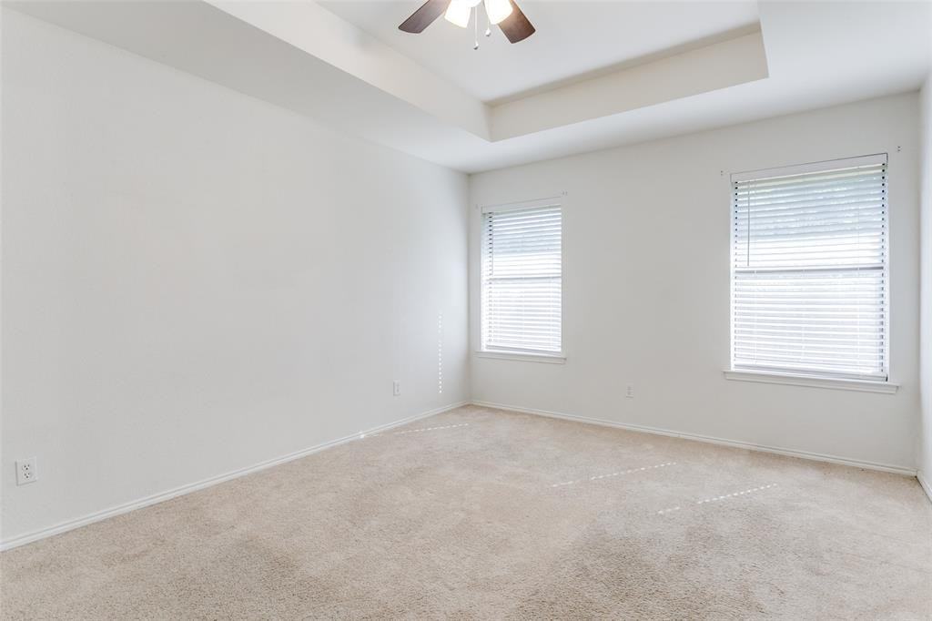 215 Meadowbrook Lane #215