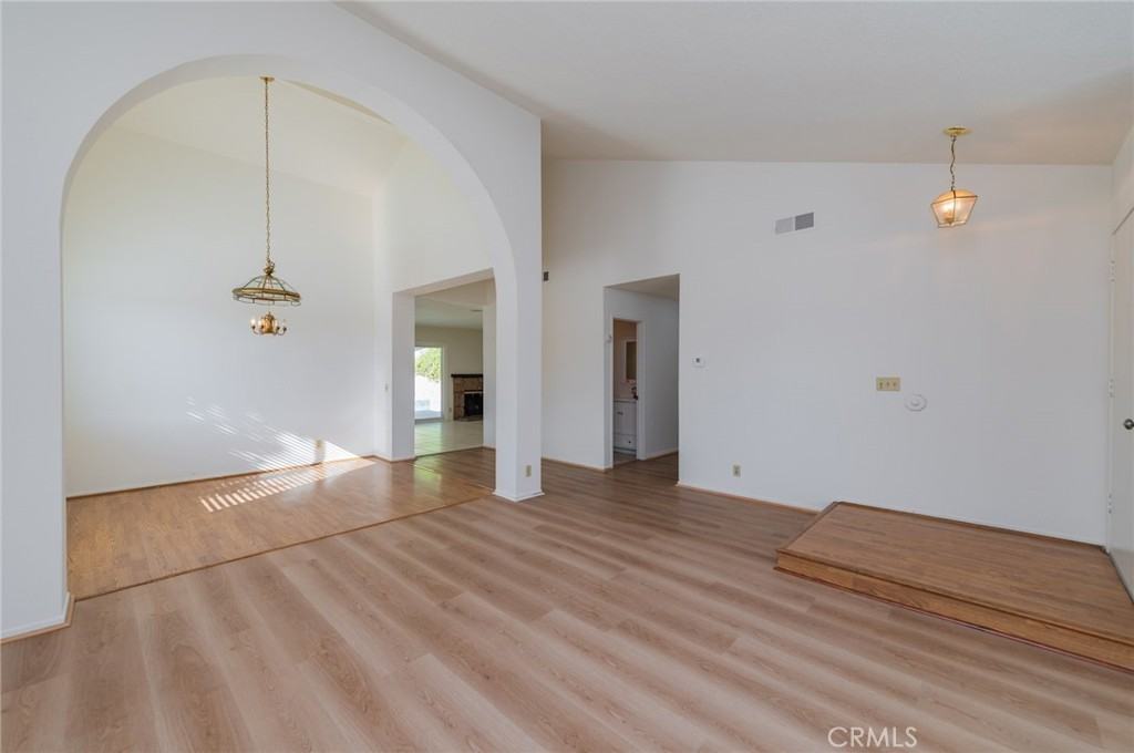 605 Broken Bow Ln #605 - Photo 3 of 37