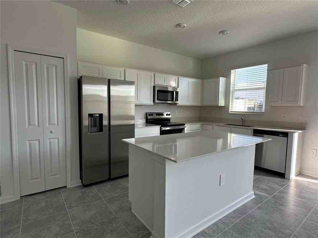 8956 Swing Lane #8956 - Photo 7 of 45