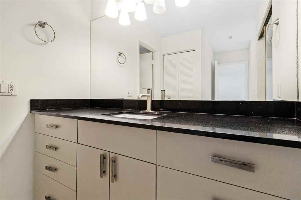 21863 Arriba Real #218638D - Photo 4 of 38