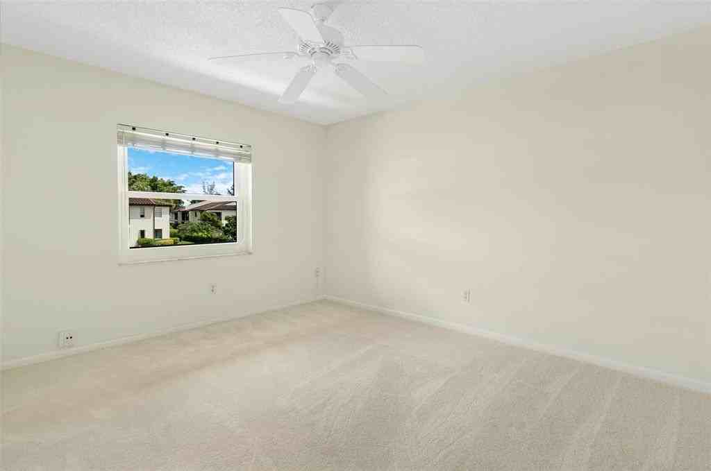 21863 Arriba Real #218638D - Photo 5 of 38