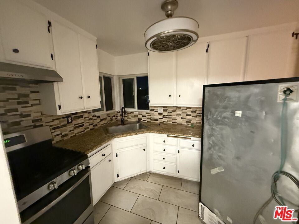 579 E Fairview Blvd #579-1 - Photo 3 of 5