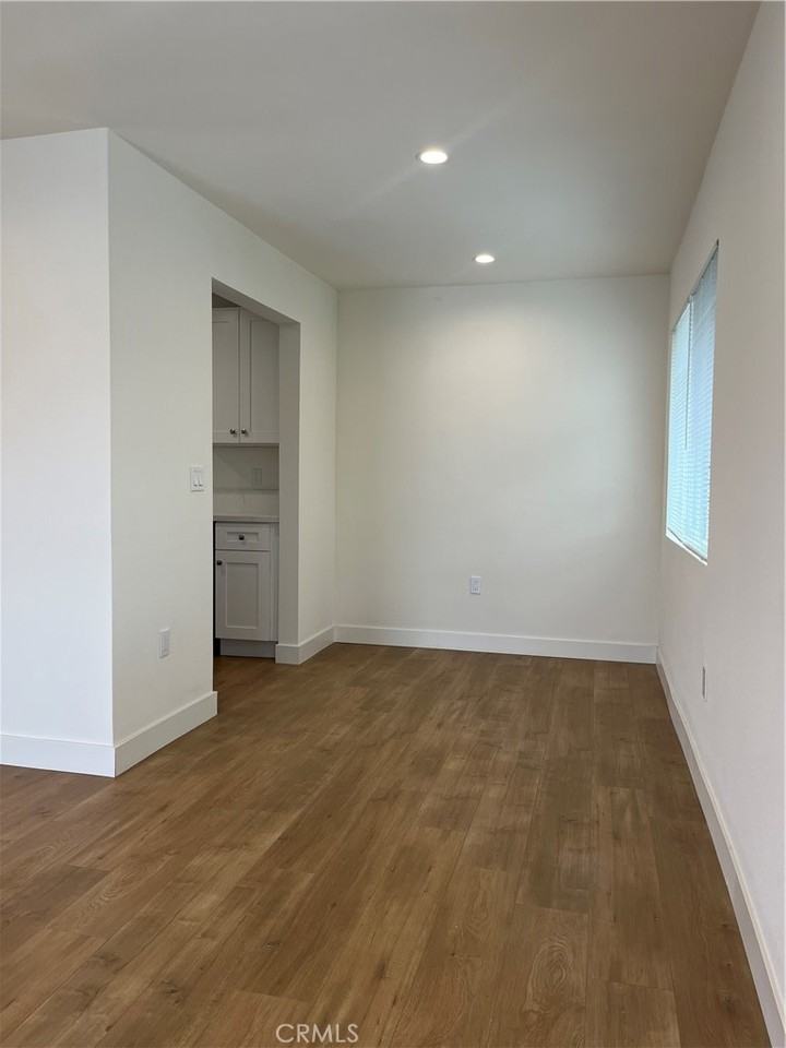1011 East Chevy Chase Drive #1011B - Photo 3 of 11