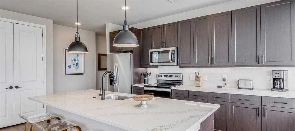 3900 Commerce Street