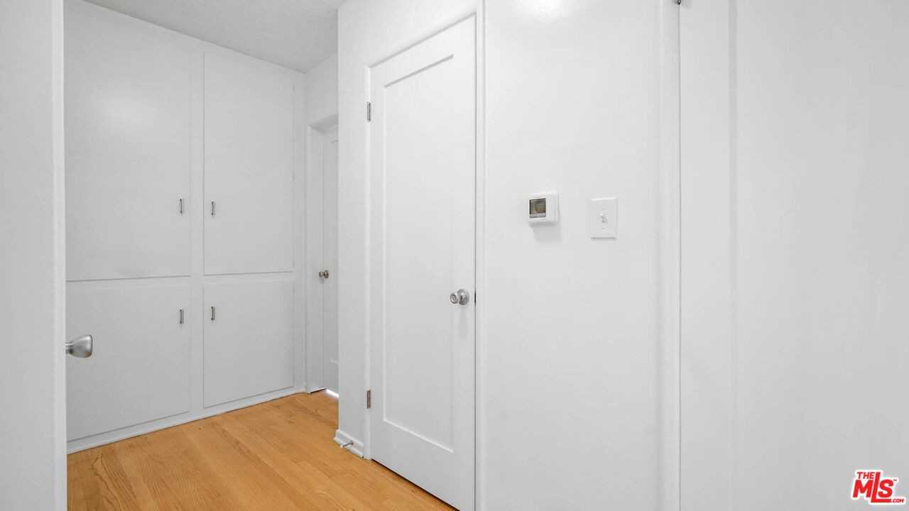 5320 W 57th St #5320 - Photo 2 of 23