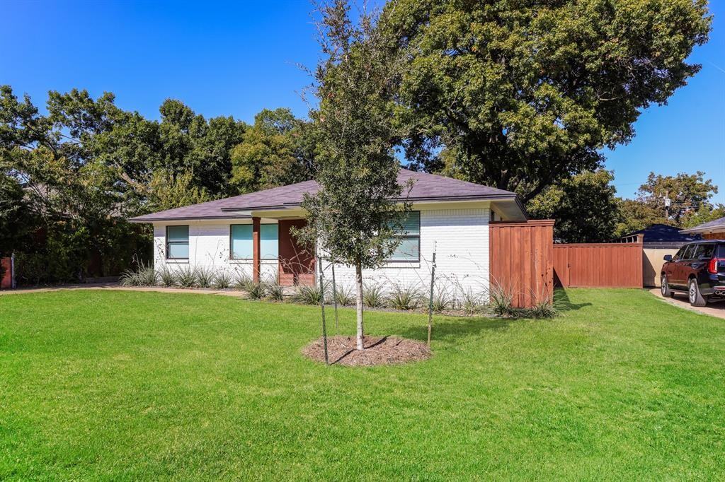 6123 Woodcrest Lane #6123 - Photo 6 of 28