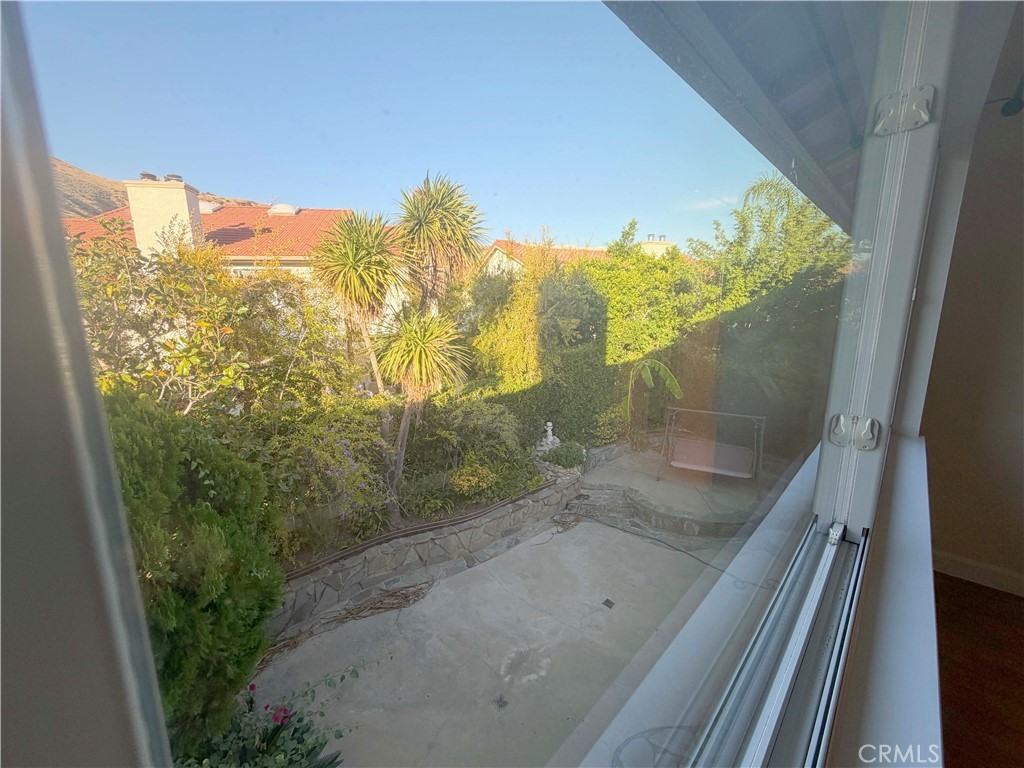 19571 Turtle Ridge Ln #19571 - Photo 3 of 30