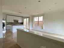 32 Ovation #32 - Photo 1 of 1