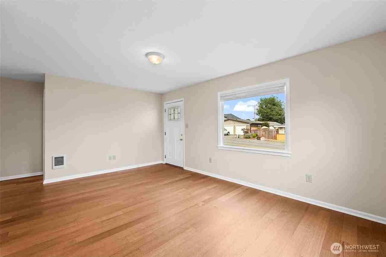 2322 South 15th Street - Photo 3 of 20