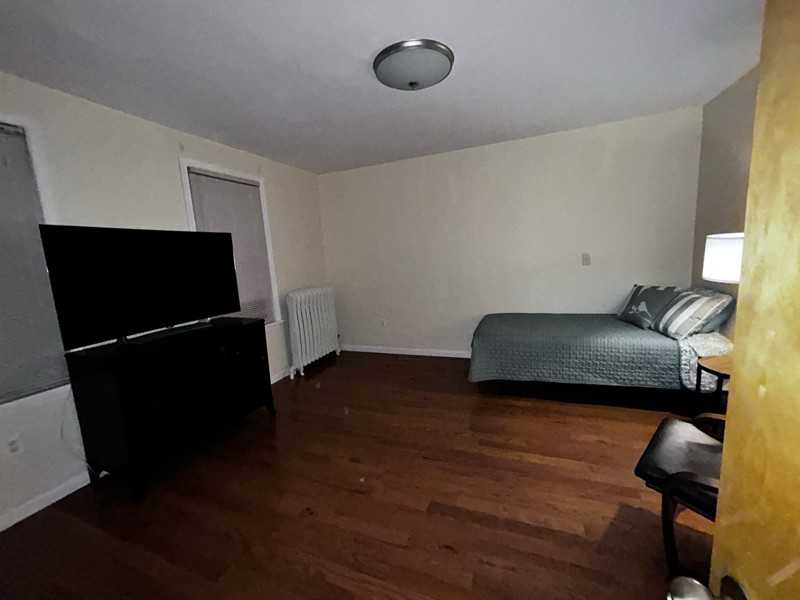 34 Franklin St #1 - Photo 4 of 13