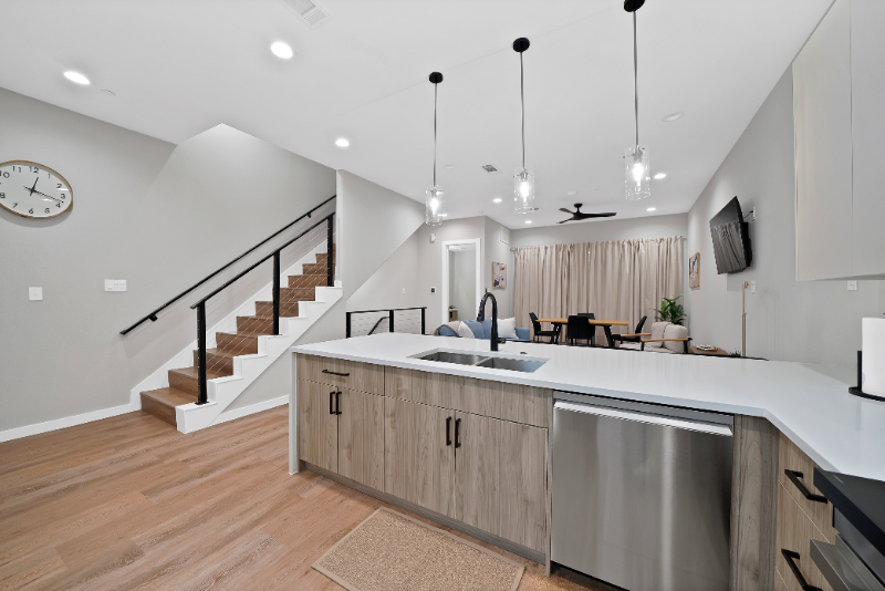 2813 Weisenberger Street - Photo 3 of 11