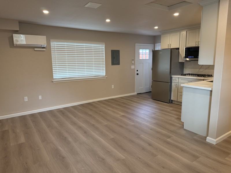 1924 Camargo Dr #2 - Photo 2 of 5