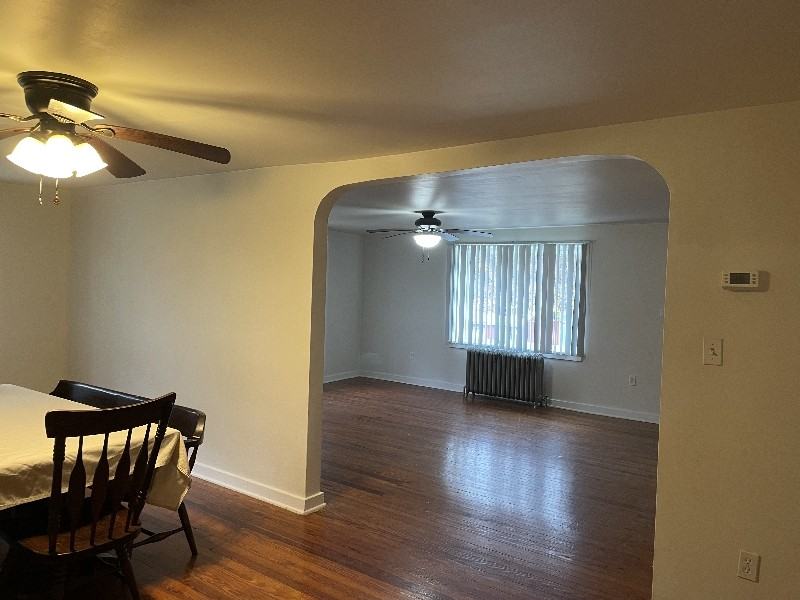 913 Grange Rd - Photo 4 of 22