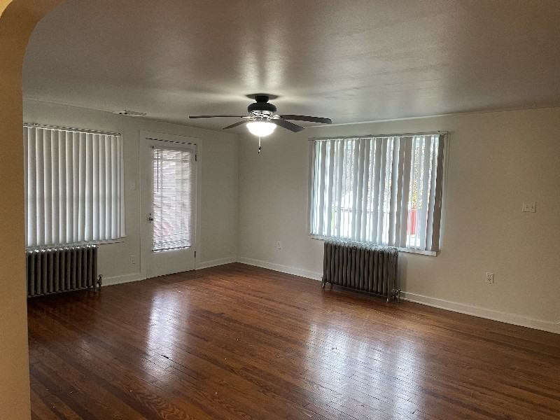 913 Grange Rd - Photo 5 of 22