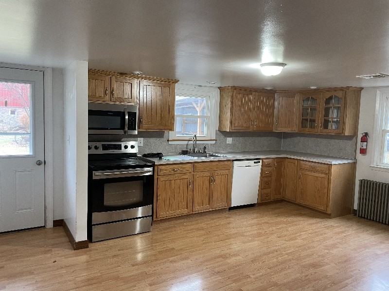 913 Grange Rd - Photo 6 of 22