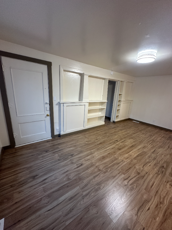 221 W Park Ave #2 - Photo 2 of 7