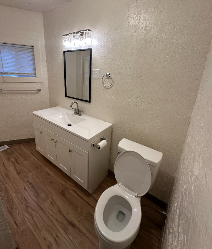 221 W Park Ave #2 - Photo 5 of 7