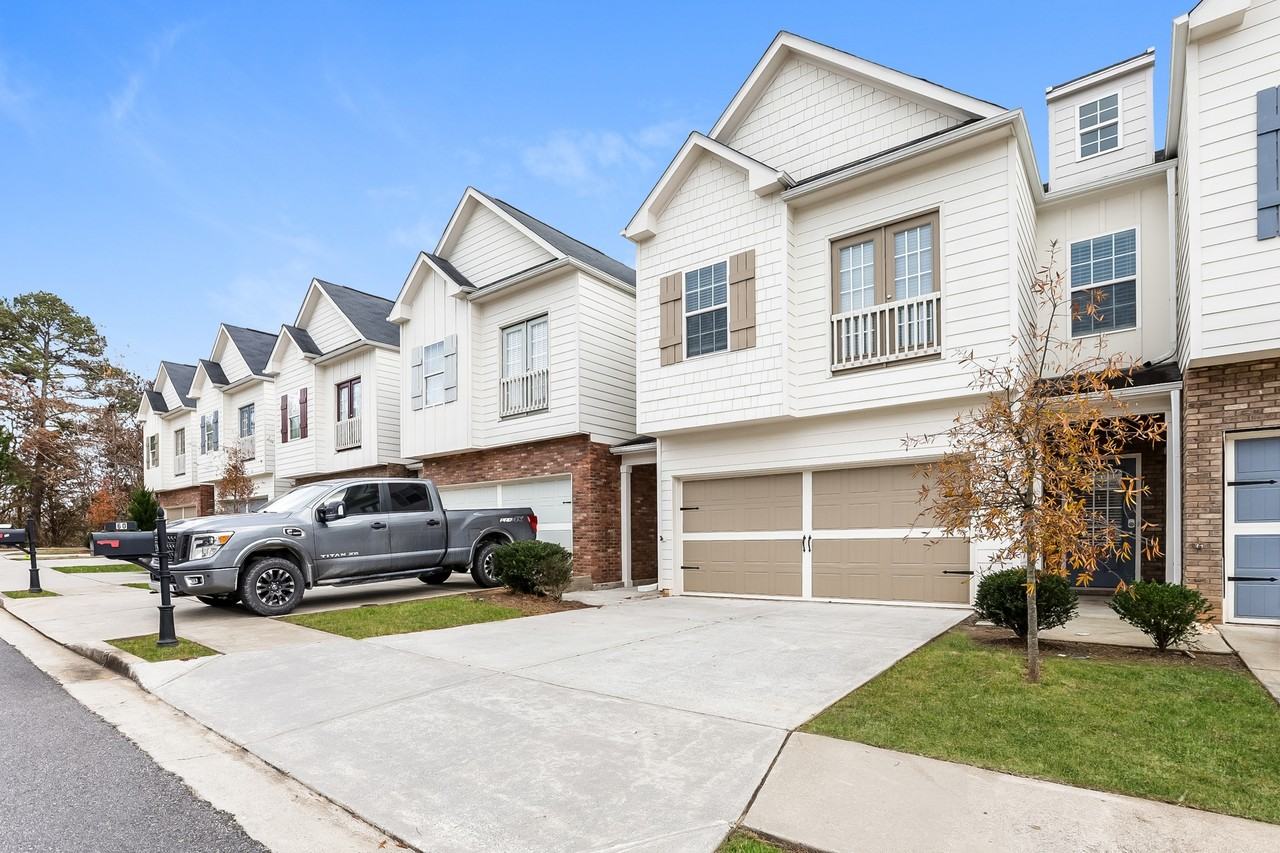 60 Madaline Ln - Photo 2 of 46