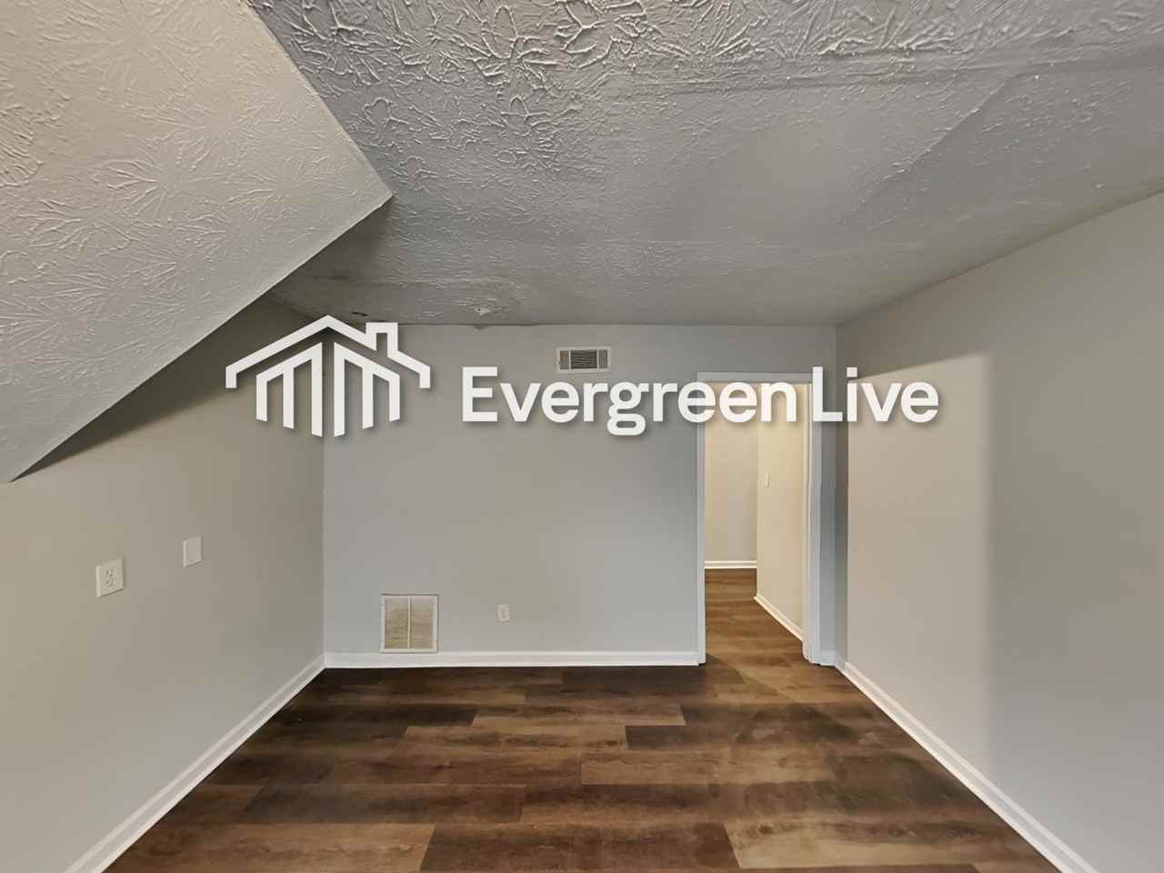 5052 Galbraith Cir - Photo 6 of 21