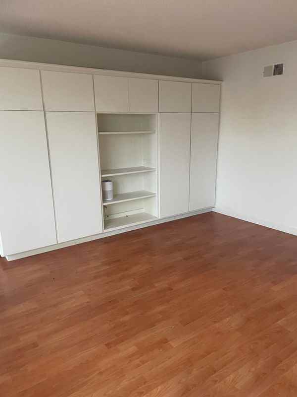 4513 W 132nd St ##B - Photo 4 of 11