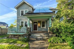 featured image of 36 Mount Hope Avenue