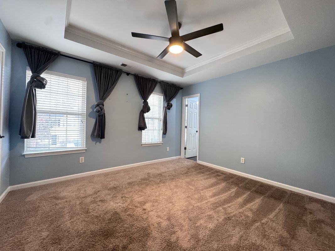 5495 Hampton Court - Photo 7 of 20