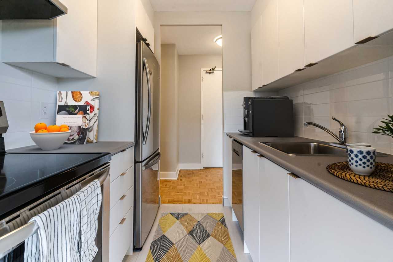 1061 Don Mills Road - Photo 3 of 38