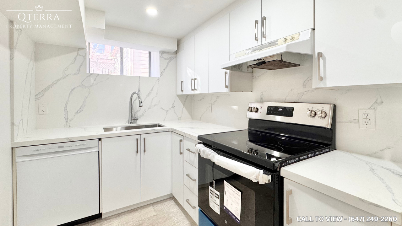 2-42 Larkin Ave, Toronto, Ontario M6S 1L8 - Photo 2 of 15