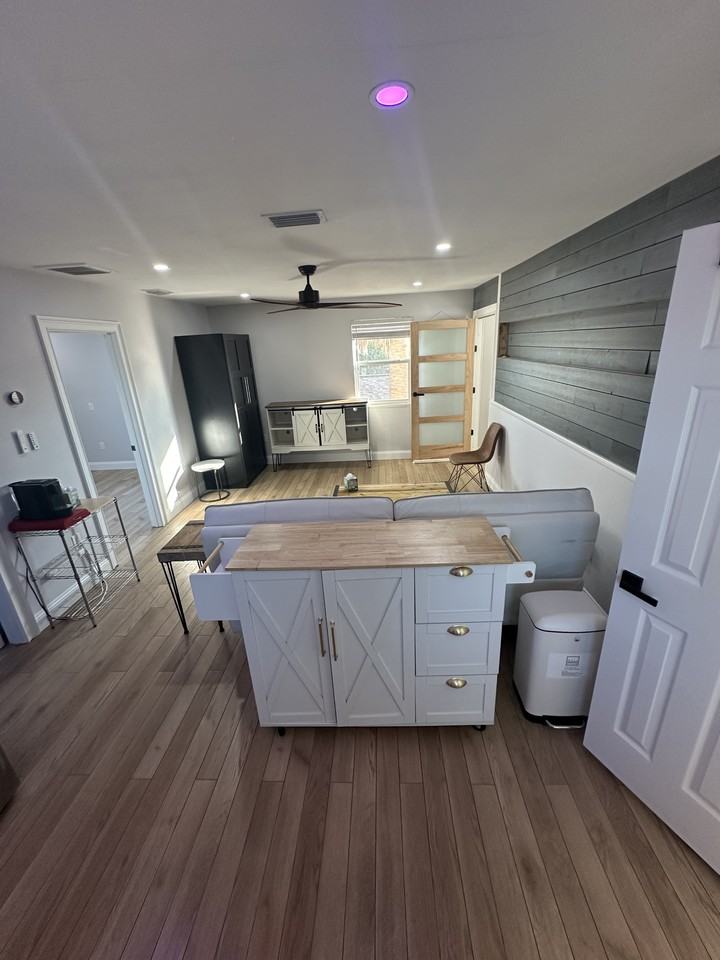 3114 Dupont St S #NA - Photo 6 of 15