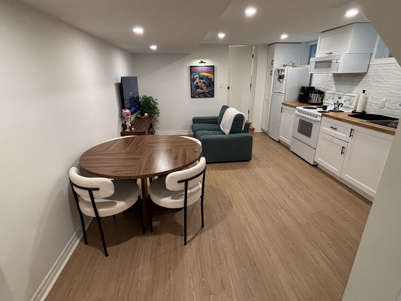 112 Winona Drive - Photo 5 of 11