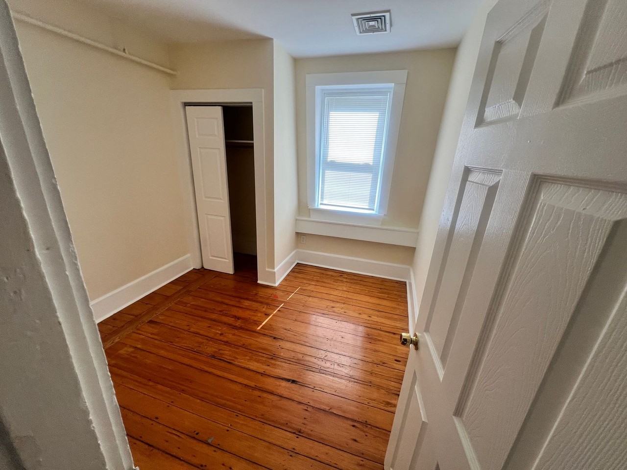 10-28 CENTENNIAL PLACE LLC - Photo 6 of 21