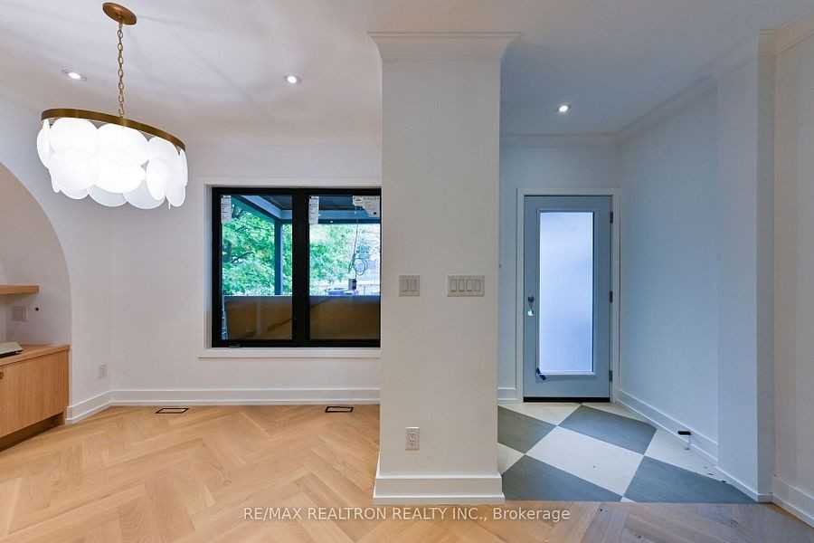 539 Shaw Street - Photo 5 of 45