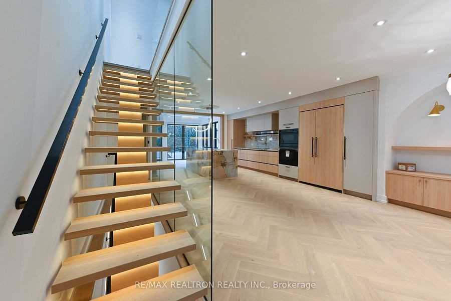 539 Shaw Street - Photo 6 of 45