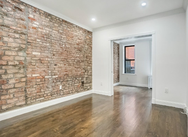 311 Mott St #2C
