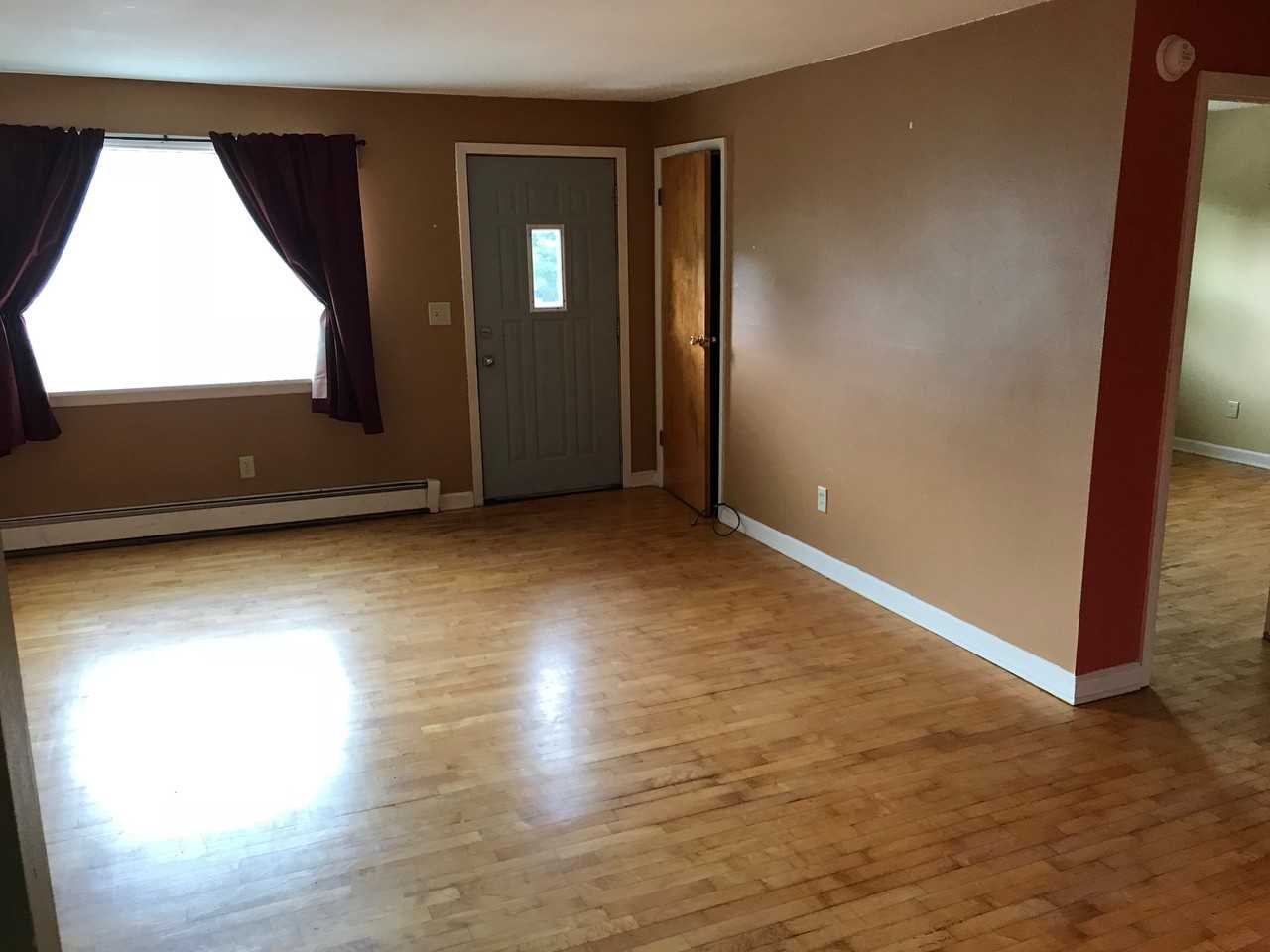 23456 Dogwood Ave #4 - Photo 2 of 6